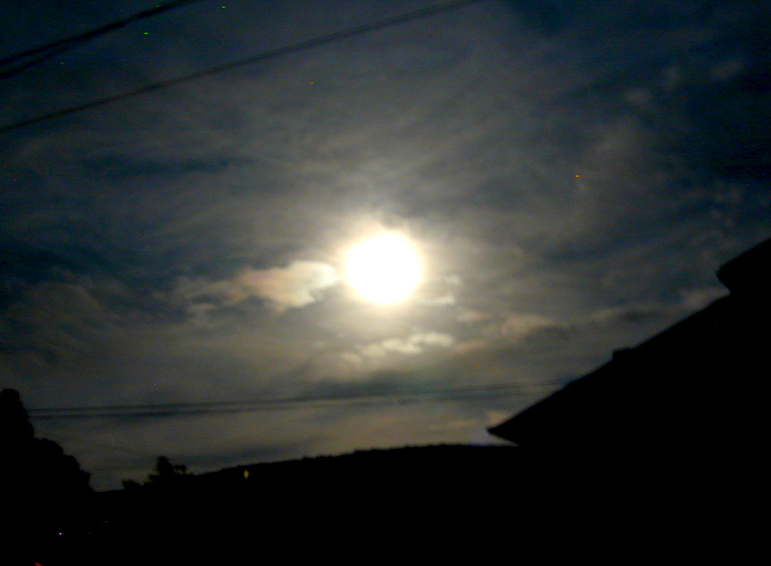 Moon over Norton, Va., taken with an old-as-the-hills Nikon Coolpix 950 with damn near no aperature control